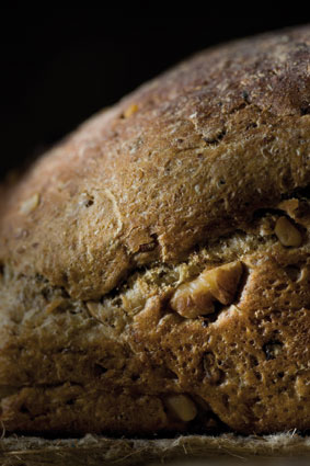 Зерновой хлеб с грецкими орехами и медом, Рецепт приготовления